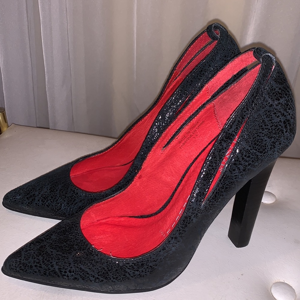 Jeffrey Campbell Theodora Black Cracked Suede Designer Pointed Pumps